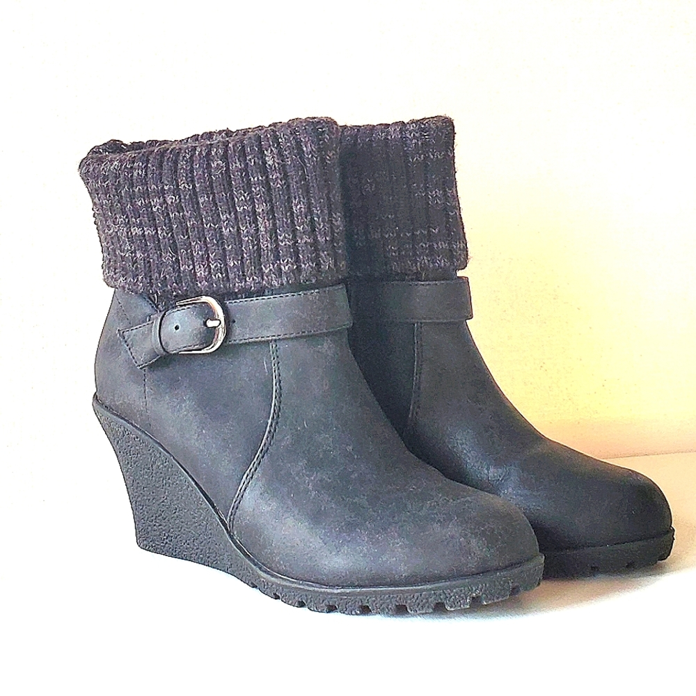 Muk Luks convertible wedge sweater booties, black, size 8,